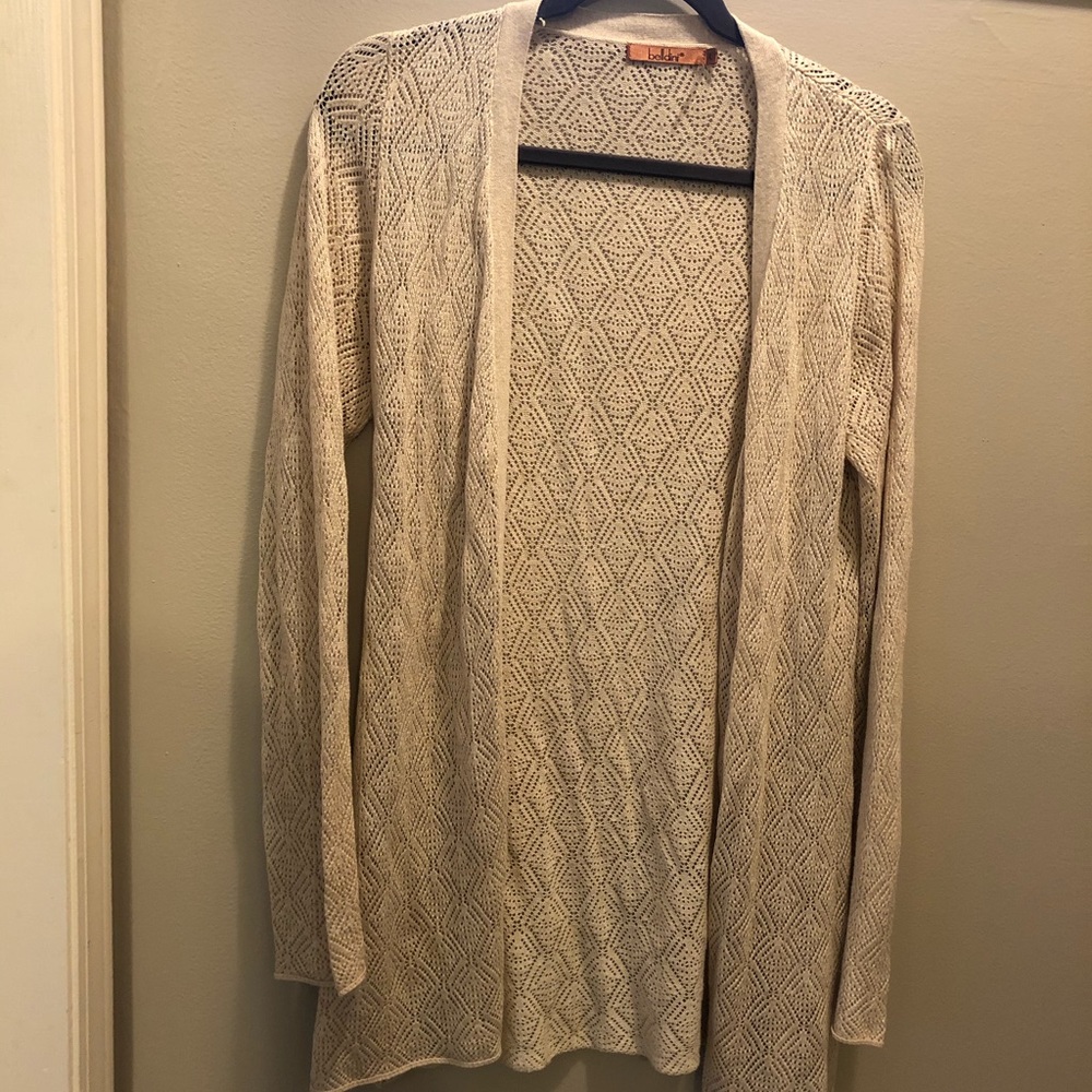 A long flowing cardigan!